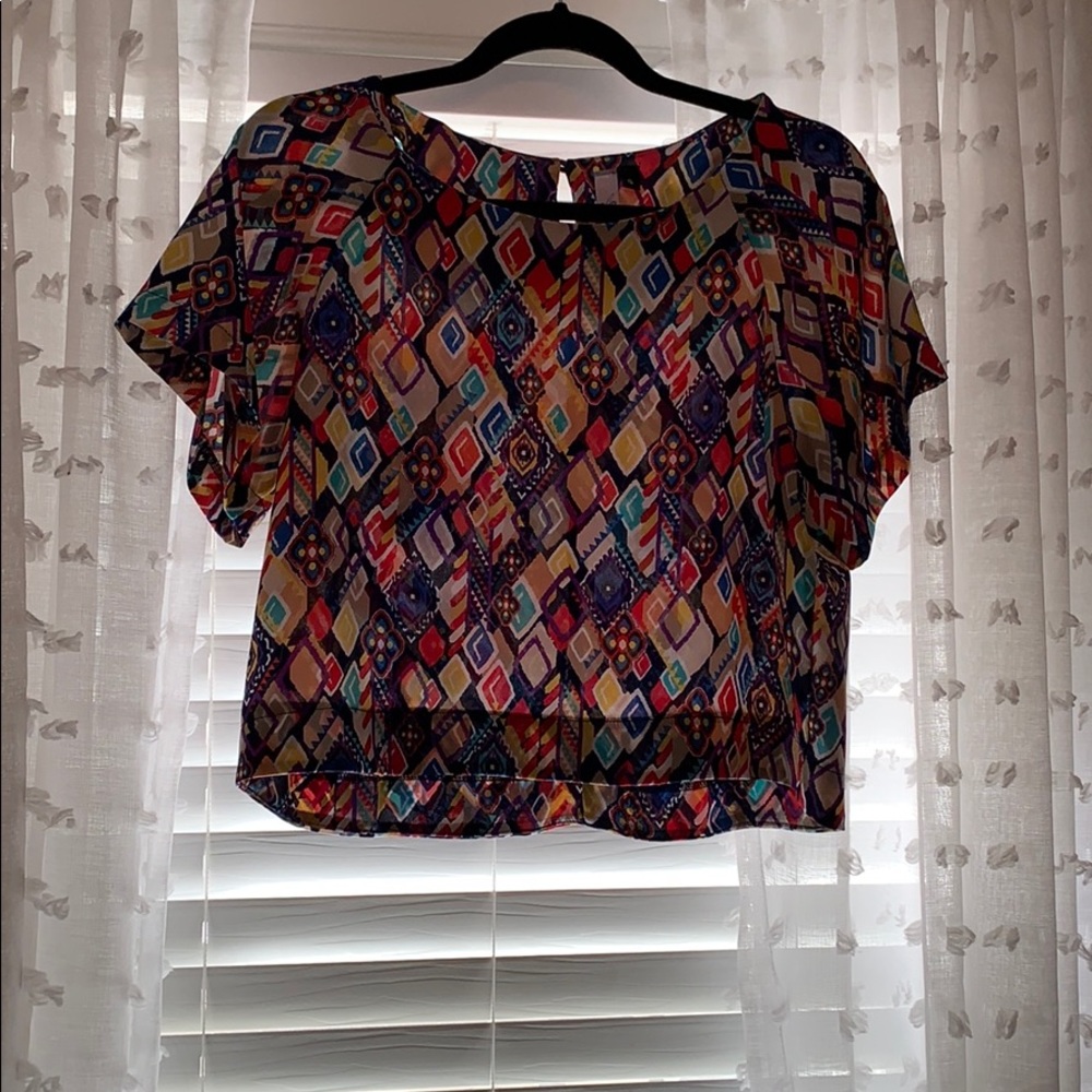 ALPHA short sleeve crop top